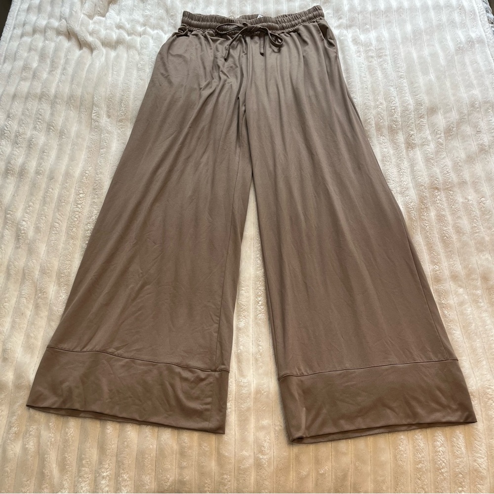 Wide leg brown lounge pant